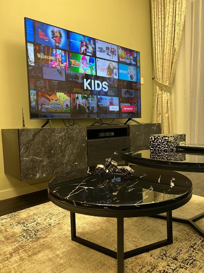 Luxury 2 Bedroom With Burj Khalifa View Dubaj Kültér fotó